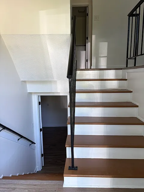 4 bed, 1982 sqft, $2,350 — Photo 3