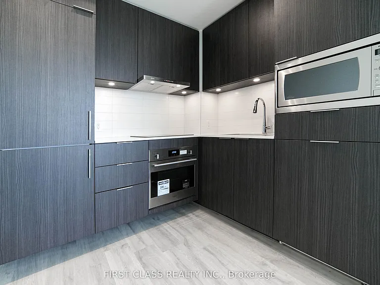 7 Golden Lion Hts #N2205 — Photo 13
