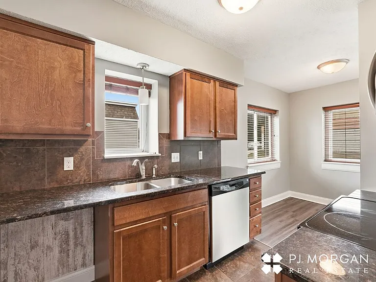 Mill Pointe — Photo 12