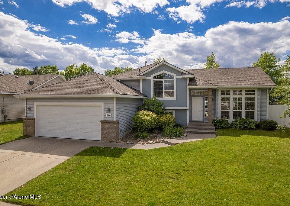 1st image of 2806 W Blueberry Cir