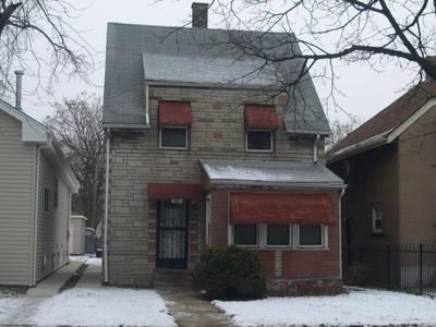 8749 S Wabash Ave, Chicago, IL, 60619