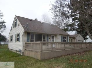 416 Stoner Rd, Lansing, MI 48917