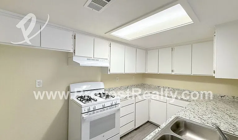 22526 Sioux Rd #16 — Photo 8