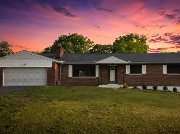 2032 Arrowood Pl, Cincinnati, OH 45231