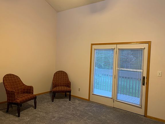 4th image of 12310 E 43rd St S #15