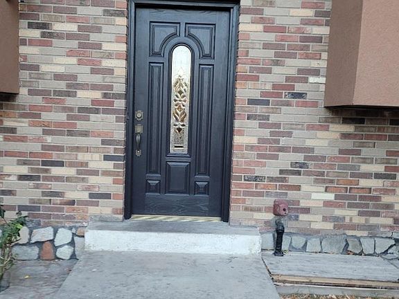 2nd image of 3046 S Alpine Meadows Dr