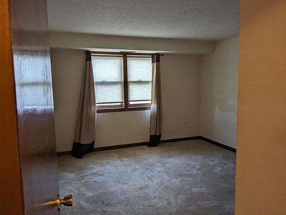 5th image of 5 Roedean Dr APT 305