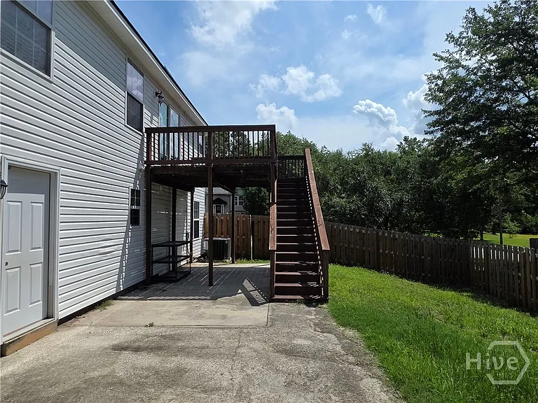 301 Aspen Dr — Photo 28