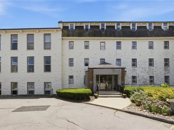 494 Woonasquatucket Ave APT 411, North Providence, RI 02911