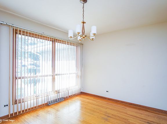 5th image of 826 Nebel Ln