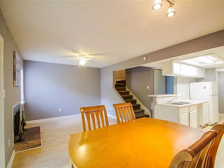 6406 Chimney Creek Cir #B — Photo 6