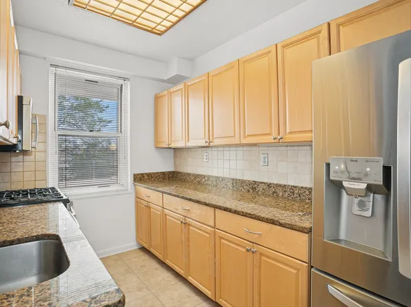 2400 Johnson Avenue image 4 of 22