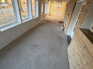 314 Valley Dr, Manhattan, KS 66502