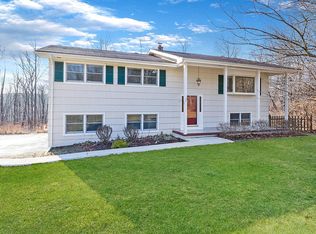 302 Jeffrey Ln, Lebanon Twp, NJ 08826
