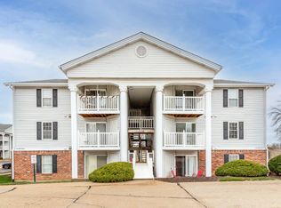 4334 Arrow Tree Dr APT I, Saint Louis, MO 63128