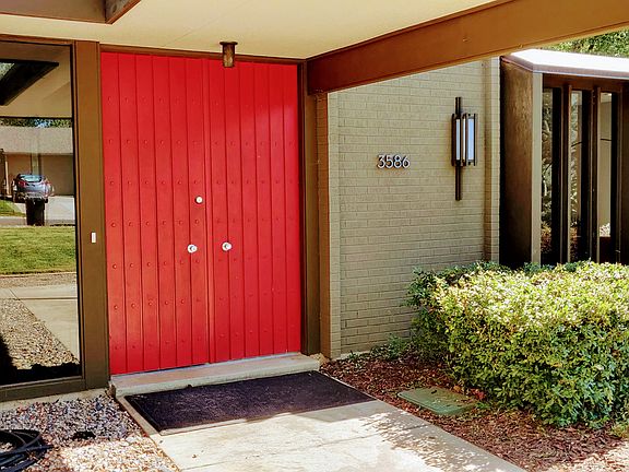 3rd image of 3586 E Avondale Dr