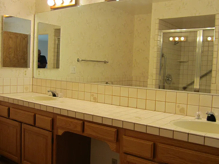 3725 Lincolnwood Dr — Photo 23