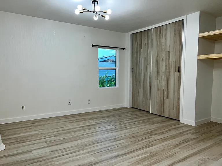 4003 Vanette Ln — Photo 8