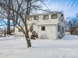 8402 Willow Ln, Wind Lake, WI 53185