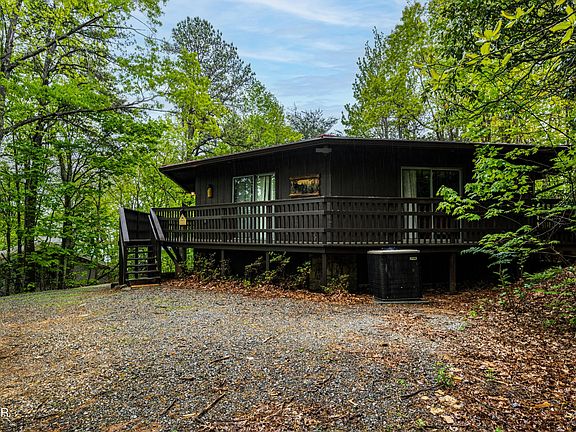 3rd image of 1923 Arolla Ct E