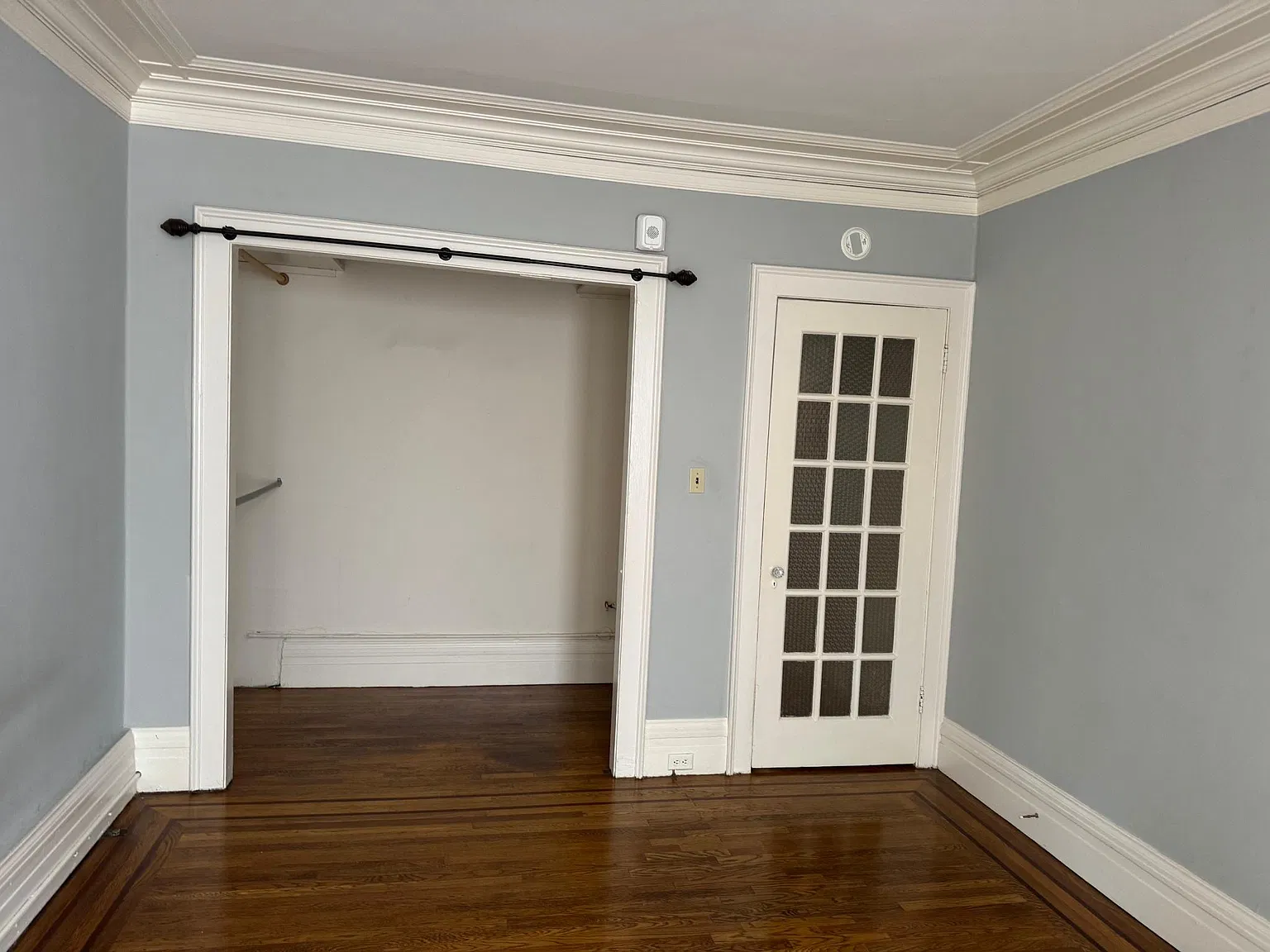 Studio, 406 sqft, $2,695 — Photo 2
