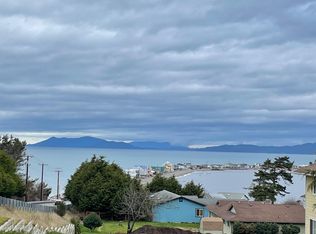 2333 Happy Ln #1, Oak Harbor, WA 98277