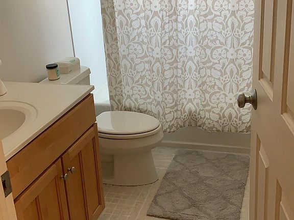3rd image of 3941 N Monticello Ave APT 304