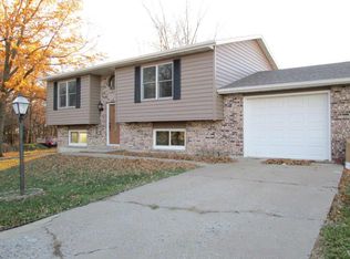 2565 Kroner Dr, Moberly, MO 65270