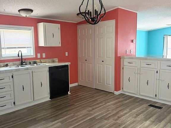 5th image of 1119 University Dr Lot 1816