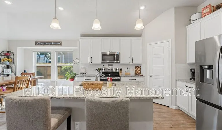 1116 River Wood — Photo 4