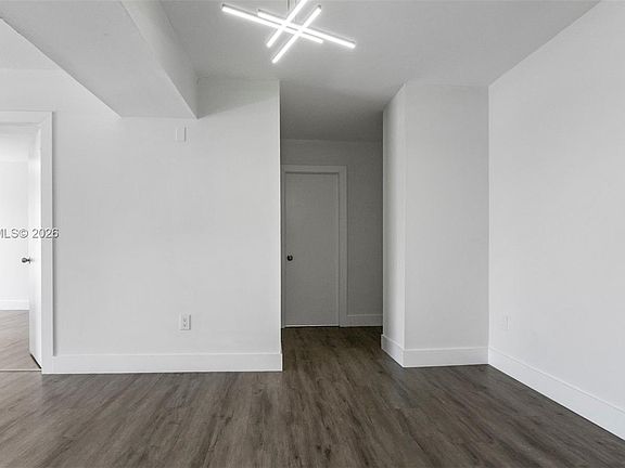 2nd image of 4158 Inverrary Dr APT 409