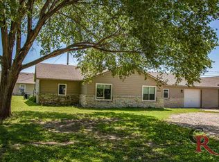 2222 Casement Rd, Manhattan, KS 66502