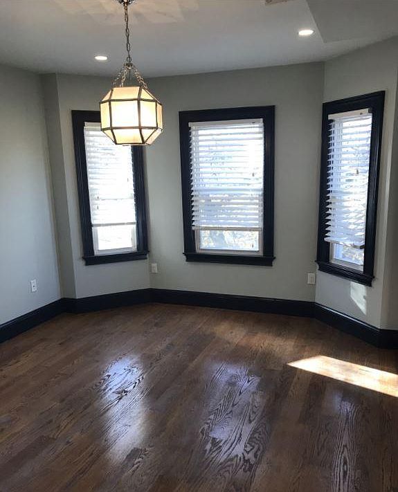 2nd image of 180 Columbia St #3