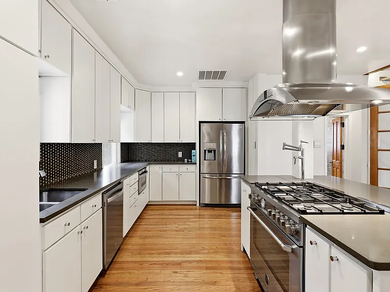 825 Thomasson Dr — Photo 11
