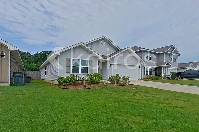 4 bed, 2.0 bath, 1787 sqft, $2,225 — Photo 2