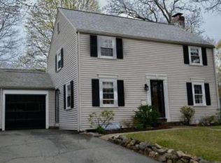 106 Oak St, Wellesley, MA 02482