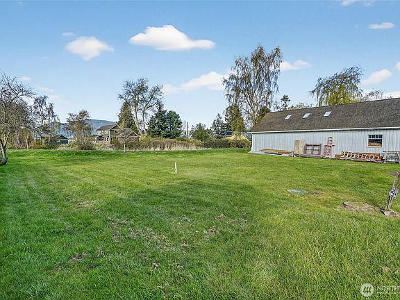 4th image of 14075 Mactaggart Avenue