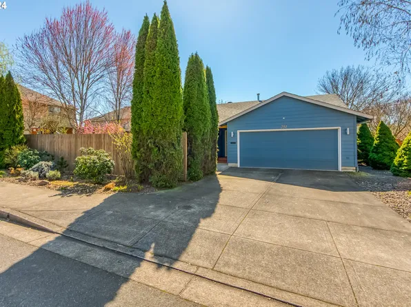 251 E 16th St, Lafayette, OR 97127