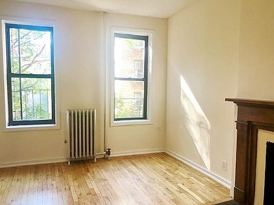 5th image of 74 Charles St APT 2B