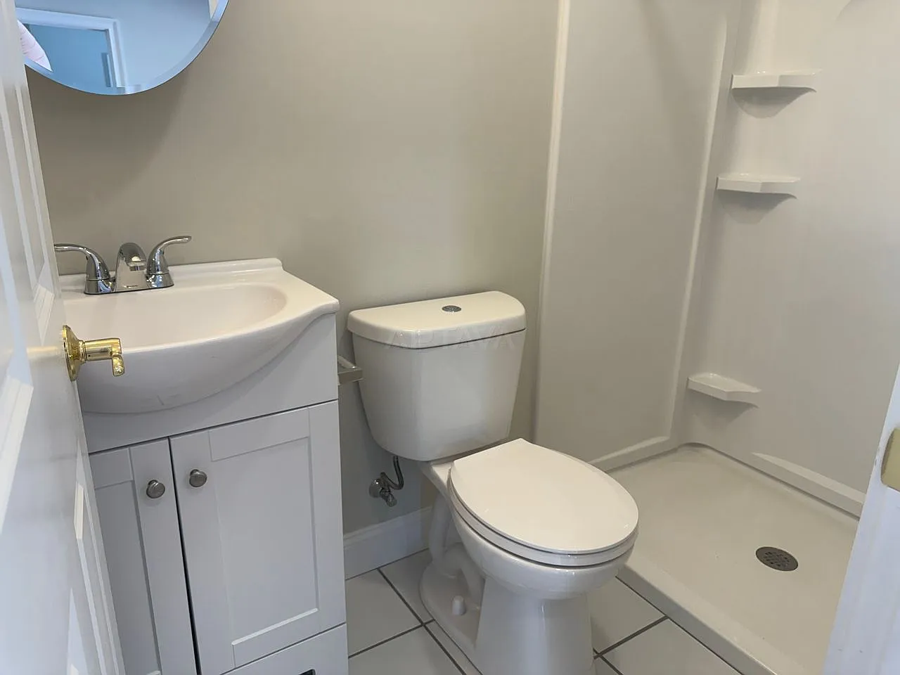 3 bed, 1.5 bath, 1100 sqft, $3,500 — Photo 4