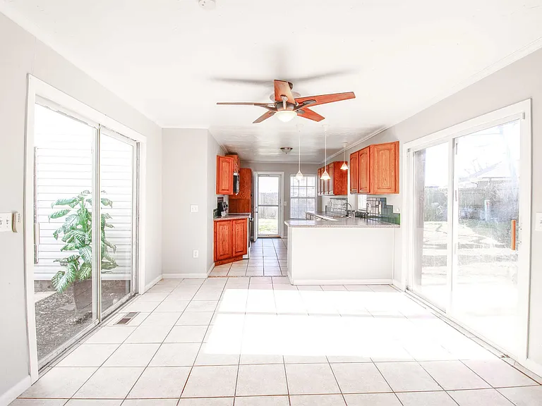 8900 N Shannon Ave — Photo 12