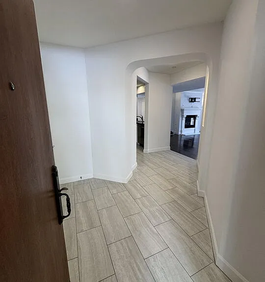 1522 Amherst Ave #101 — Photo 6