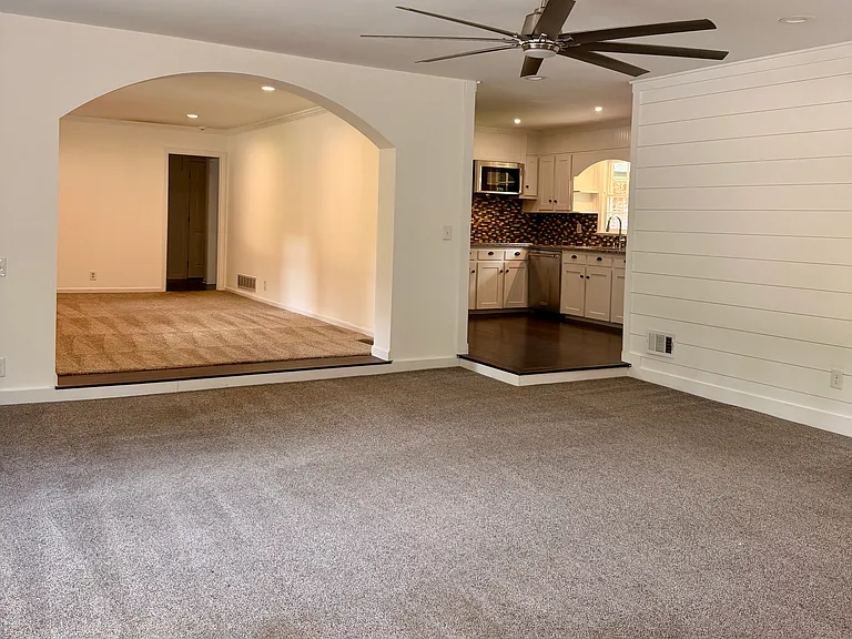 4000 Lower Roswell Rd — Photo 5