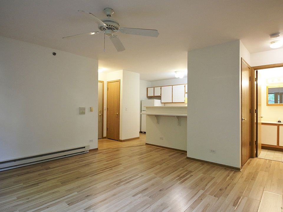 2nd image of 340 Cunat Blvd APT 2C