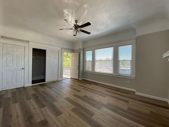 5th image of 211 E Park St #211