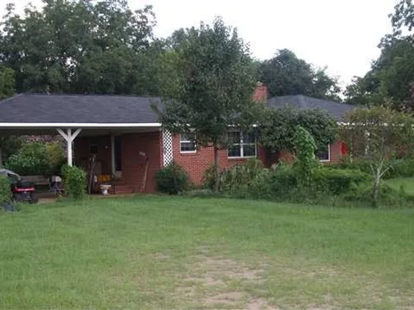 7292 County Road 69, Skipperville, AL 36374