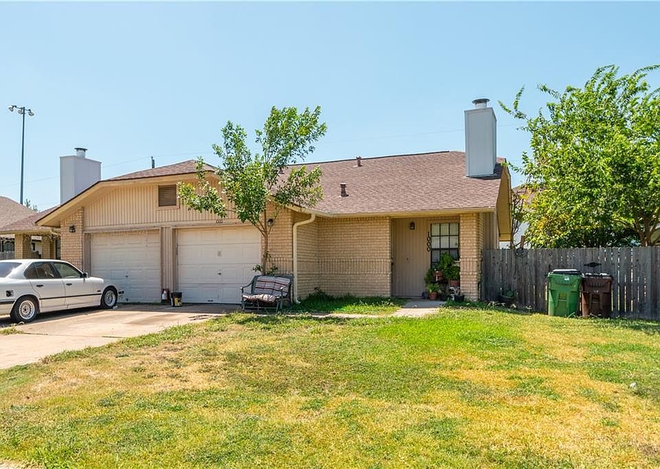 1st image of 1000 Hyridge St #1000/1002