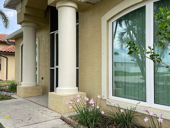 4th image of 3918 SW 17th Ave