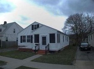 32 Aldine St, Providence, RI 02909