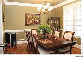 3rd image of 5215 Hickory Knoll Ln